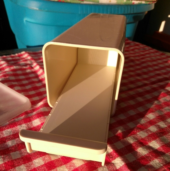 Tupperware Kitchen Velveeta Cheese Keeper Poshmark